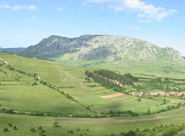 Colțești și Piatra Secuiului